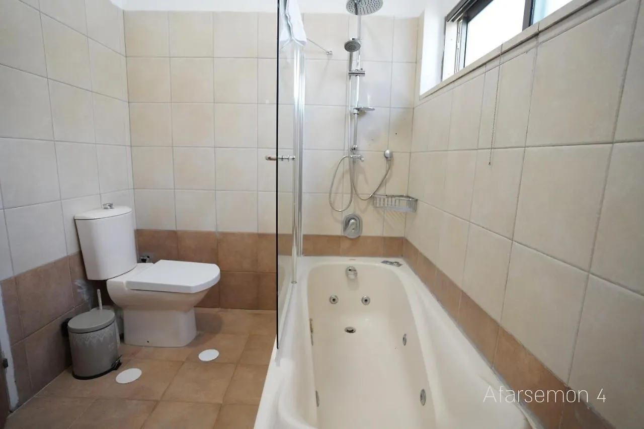 אילת Yalarent Afarsemon Apartments With Pool - For Families & Couples 0*,