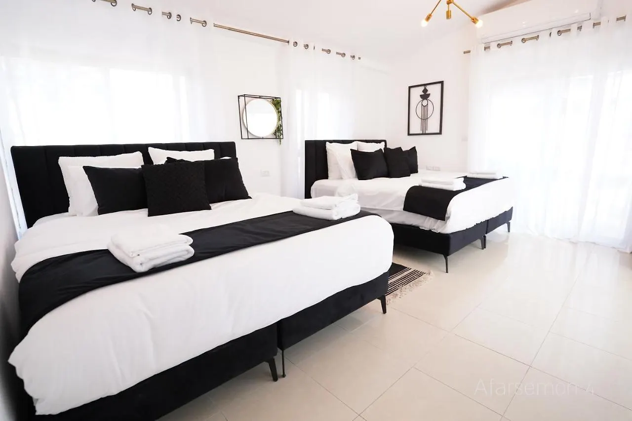מלון דירות אילת Yalarent Afarsemon Apartments With Pool - For Families & Couples
