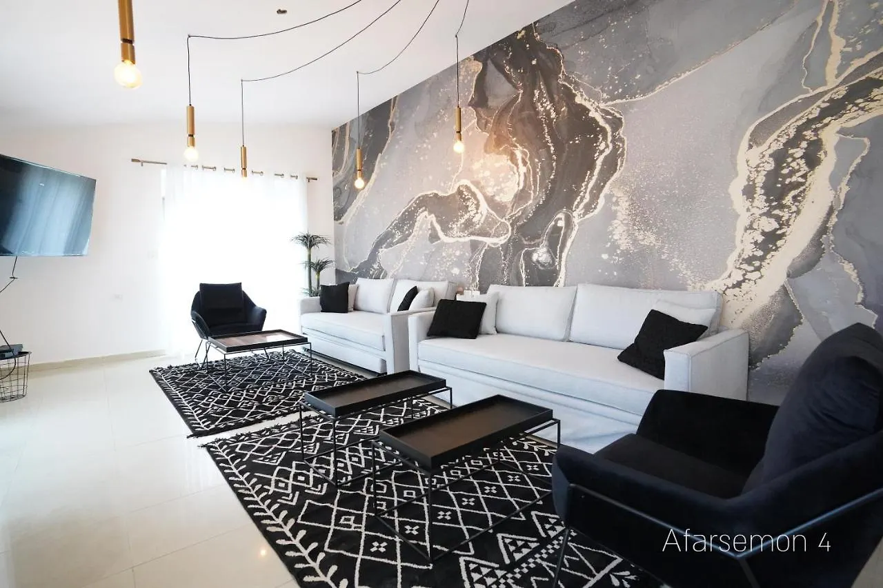 אילת Yalarent Afarsemon Apartments With Pool - For Families & Couples מלון דירות