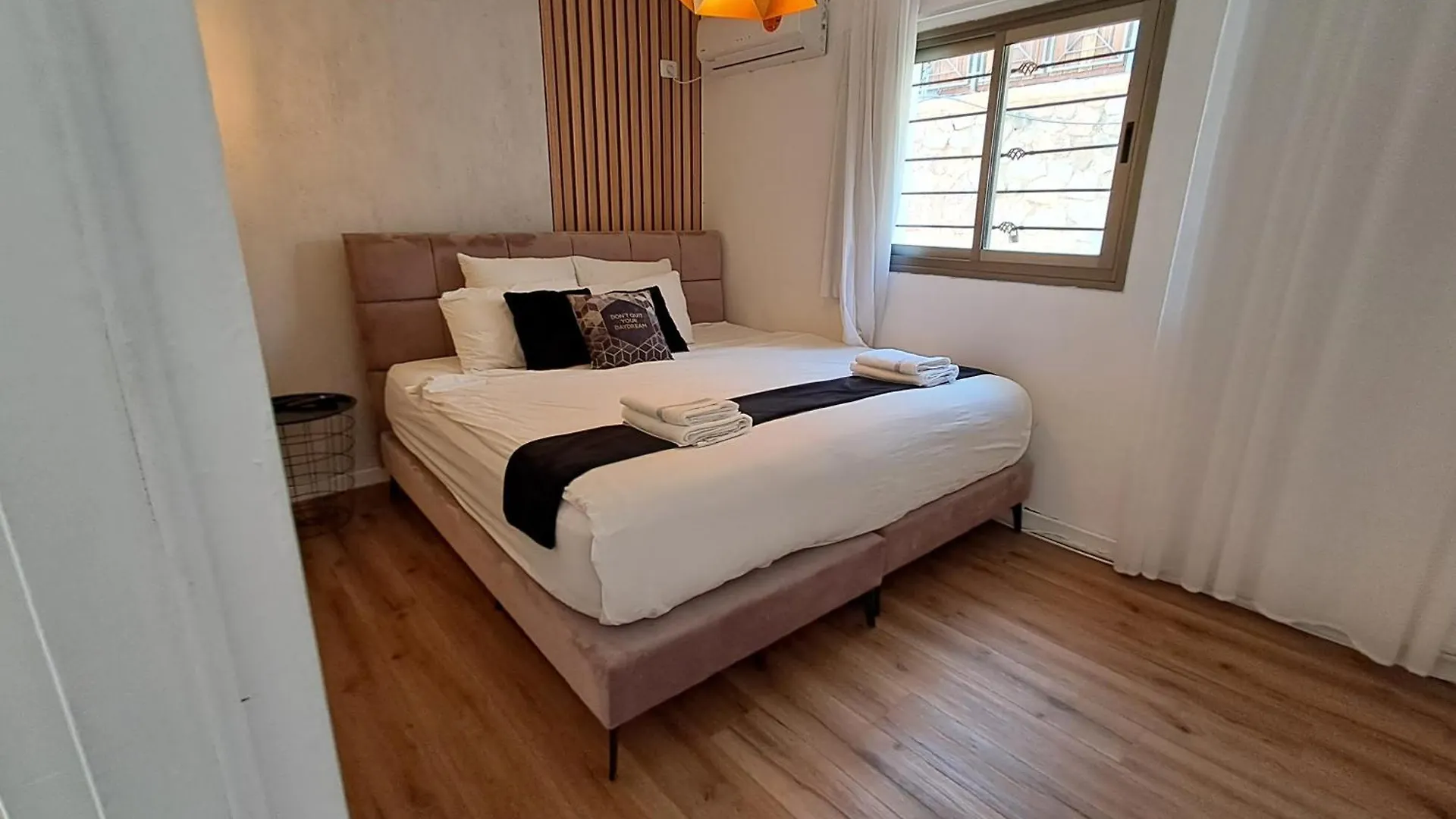 מלון דירות אילת Yalarent Afarsemon Apartments With Pool - For Families & Couples